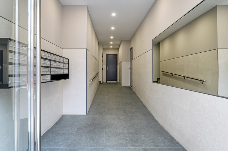 Portal rehabilitado de manera integral en la Calle Elorden